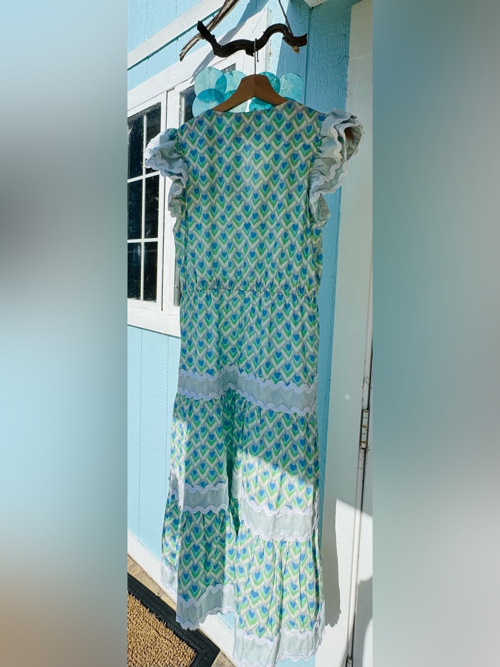 Sail to Sable Blue & Green Heart-Print Tiered Midi Dress - Picture 2 of 7